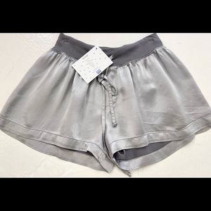 PJ Harlow Mikel shorts size xs (NWT)